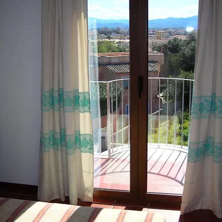 Bed and Breakfast Dessole Όλμπια