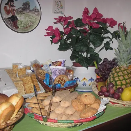 Dessole Bed and Breakfast Όλμπια