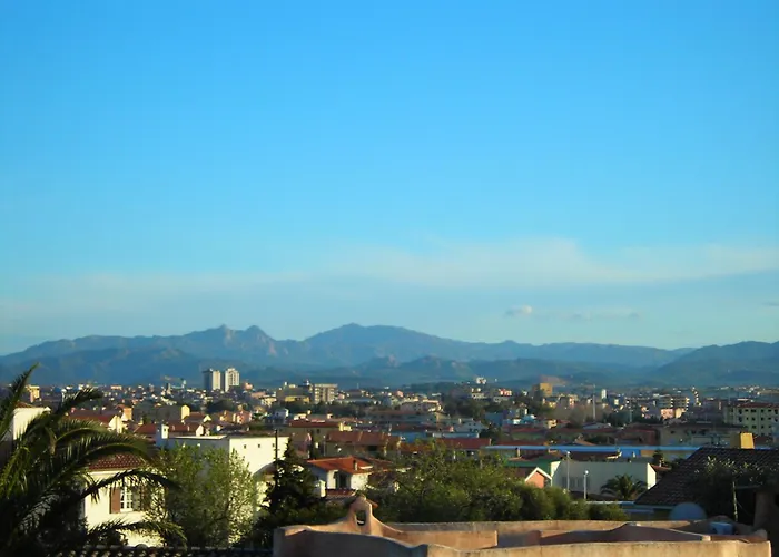 לינה וארוחת בוקר Dessole אולביה