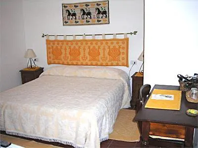 Oda ve Kahvaltı Dessole Olbia