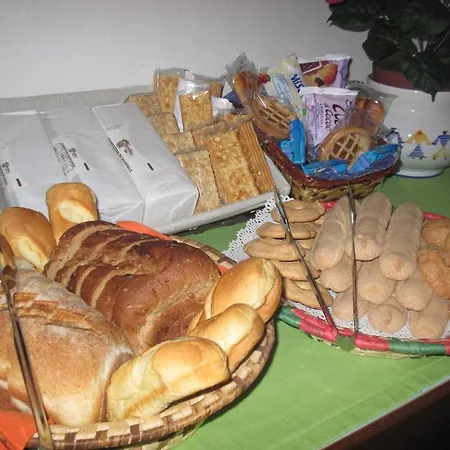 לינה וארוחת בוקר Dessole 3*